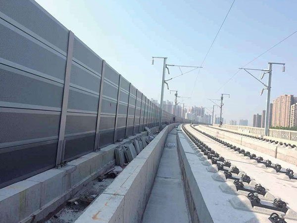 鐵路聲屏障是什么？?